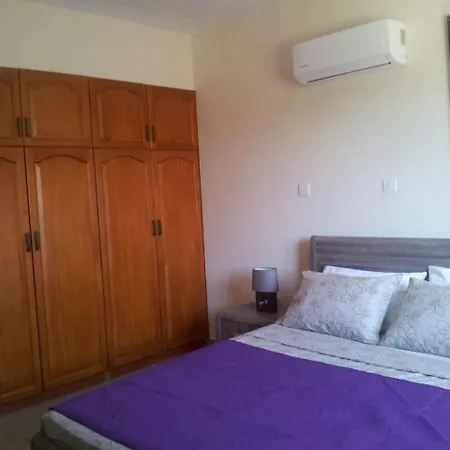 فيلة Luxury 4 Bed Paphos