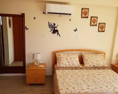 Villa Luxury 4 Bed Paphos *