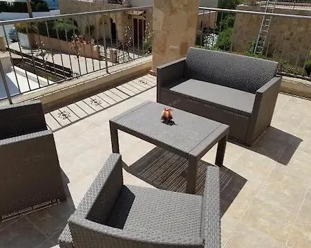 Villa Luxury 4 Bed Paphos *
