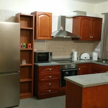 Luxury 4 Bed Paphos Villa Mesoyi